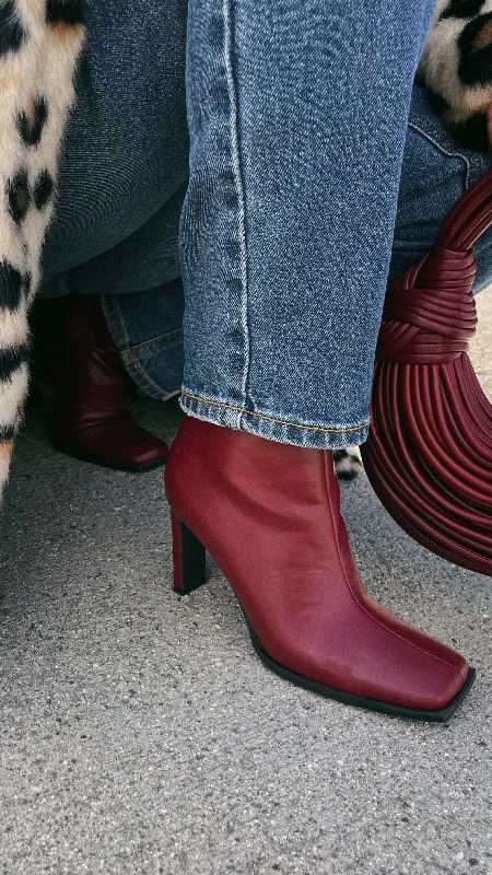 Laylah Ankle Boots - Cherry