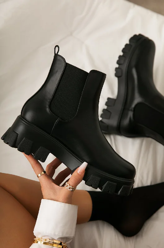 Zuzanna Combat Boots - Black PU